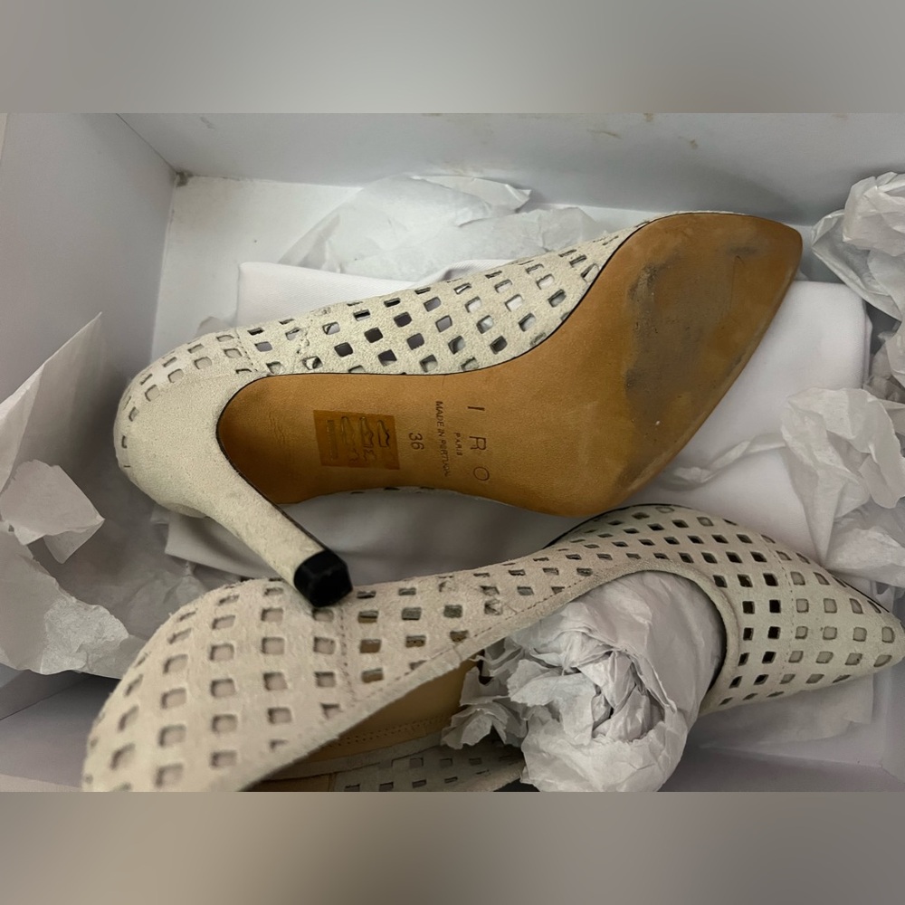 IRO LARSON PERFORATED SUEDE POINTED PUMPS IN ECRU Size 36 - Picture 10 of 11